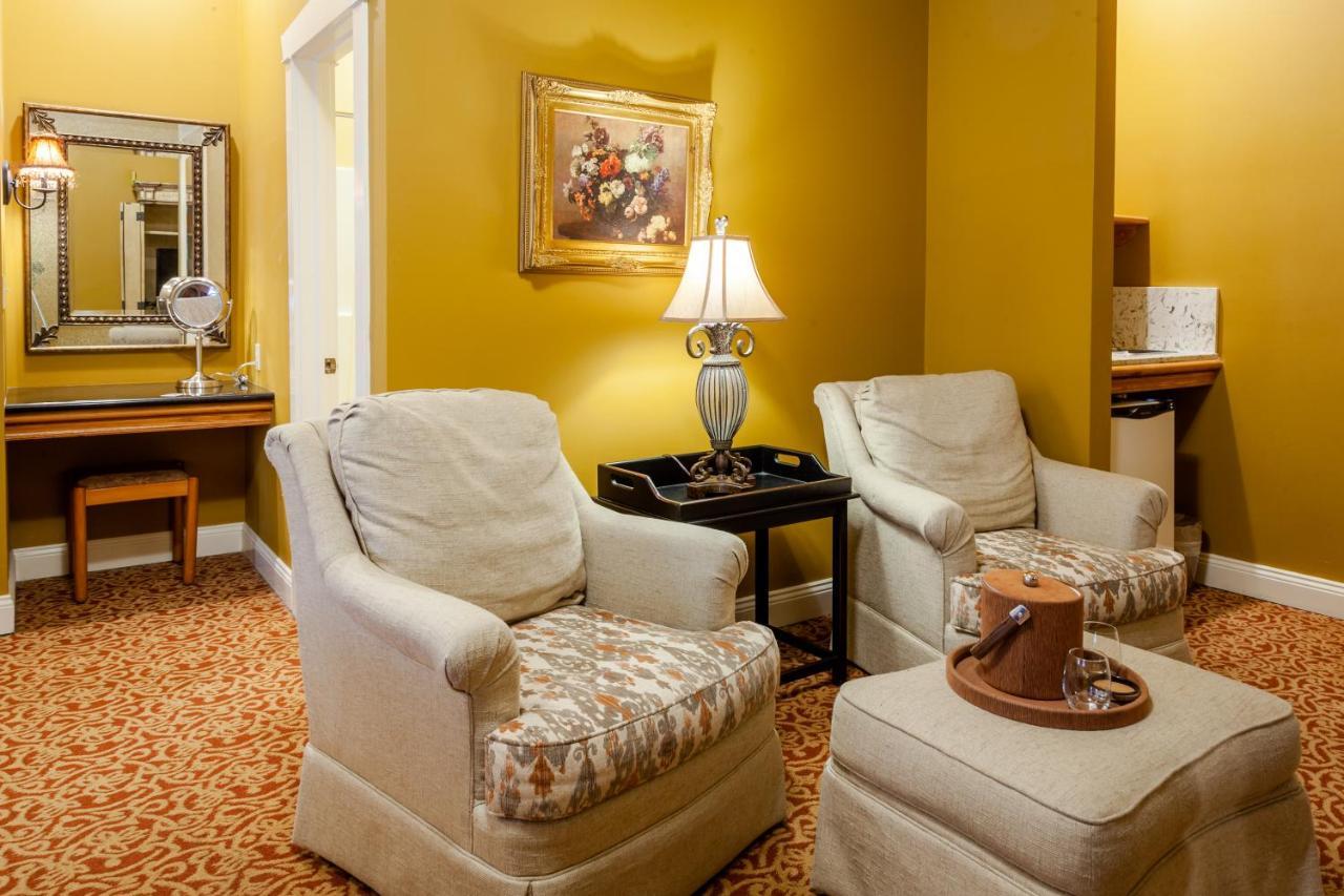 The Inn At Leola Village, A Historic Hotel Of America Extérieur photo