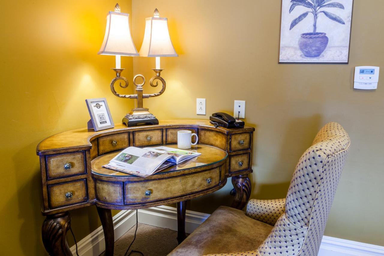 The Inn At Leola Village, A Historic Hotel Of America Extérieur photo