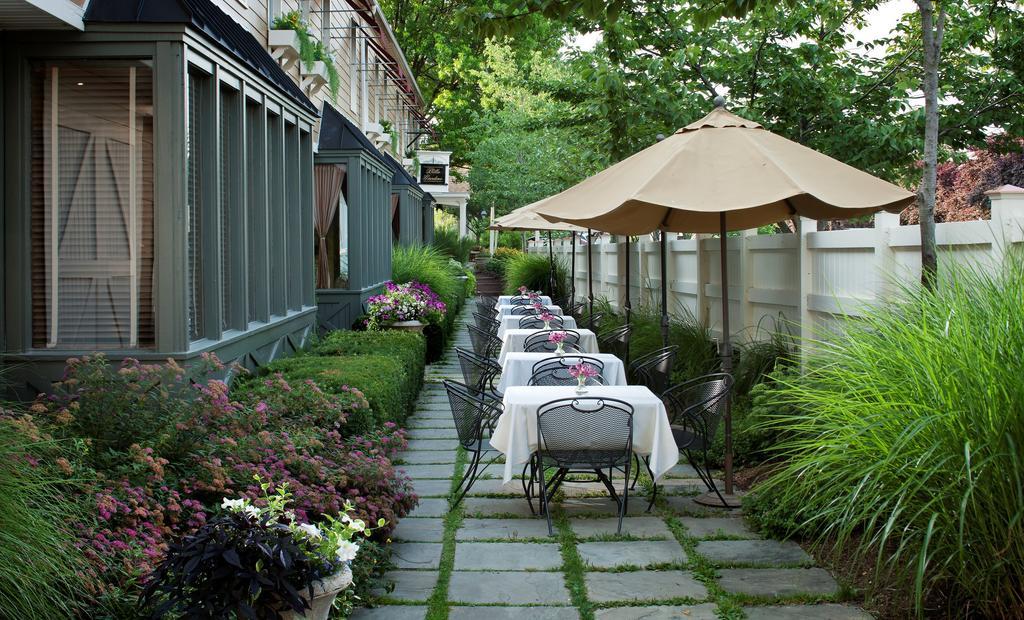 The Inn At Leola Village, A Historic Hotel Of America Extérieur photo