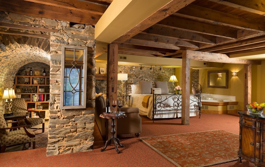 The Inn At Leola Village, A Historic Hotel Of America Extérieur photo